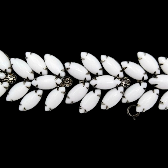 Vintage Wide Juliana Rhinestone Bracelet, Milk Glass Marquise and Glitzy Gray RS - Picture 3 of 5
